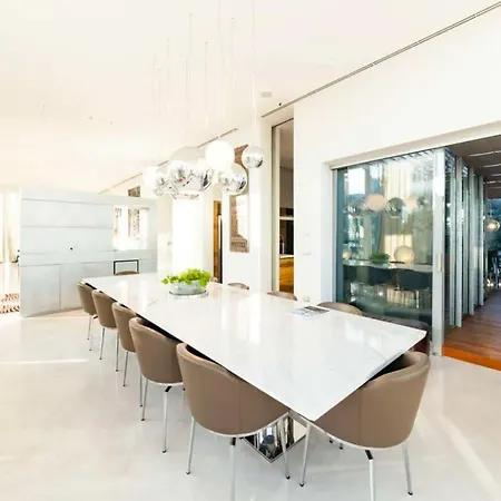 Modern In The Heart Of 公寓